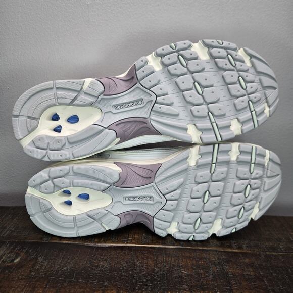 NEW New Balance 530 Womens Size 10 D Running Shoes U530NEB White Purple - Picture 8 of 11